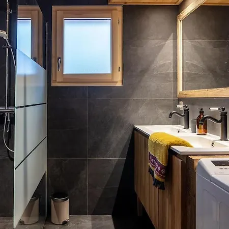 Dans Chalet, Coeur De Appartement *